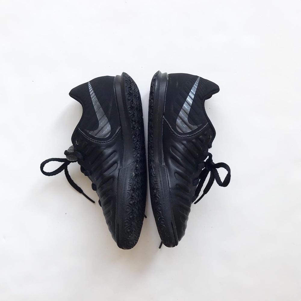 Nike Tiempo legendX7 indoor soccer shoes EUC 12 - Picture 2 of 7